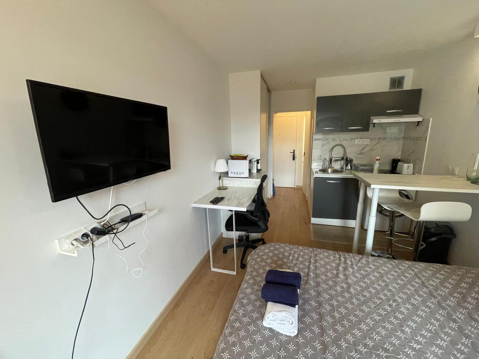Exclusive Private Apartment By Warilco - Pleyel 25 M2 - A 1 Minute De La Station Metro Carrefour Pleyel Saint-Denis (Seine-Saint-Denis) Exterior foto
